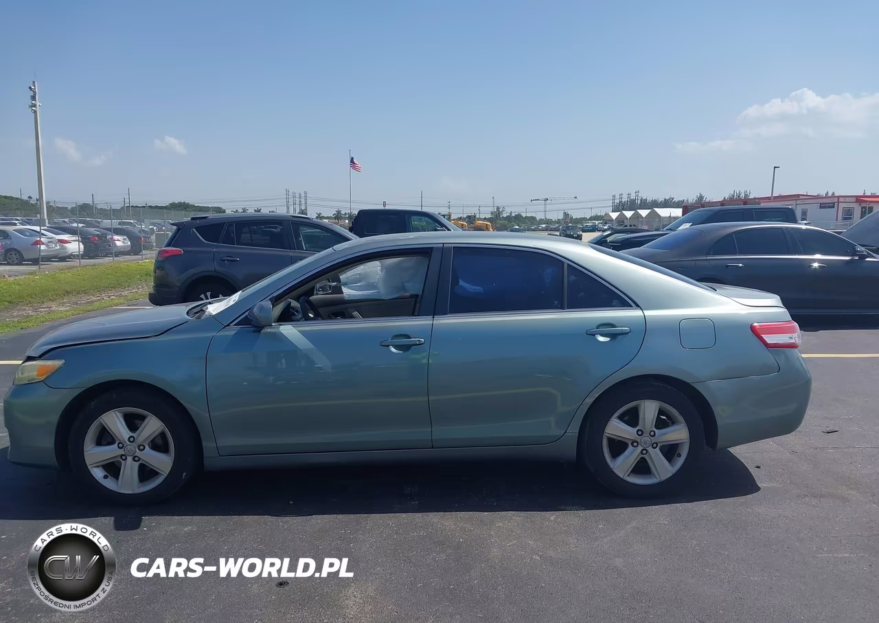 2011 Toyota Camry Le VIN:4T1BF3EKXBU673033 - 14