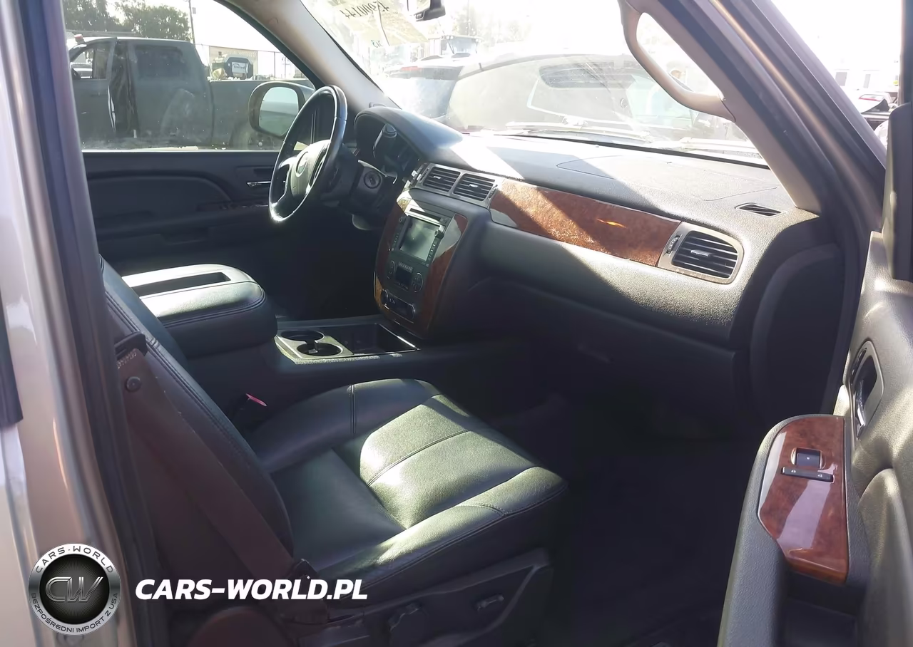 2008 Chevrolet Tahoe Hybrid VIN:1GNFC13548R204670 - 5