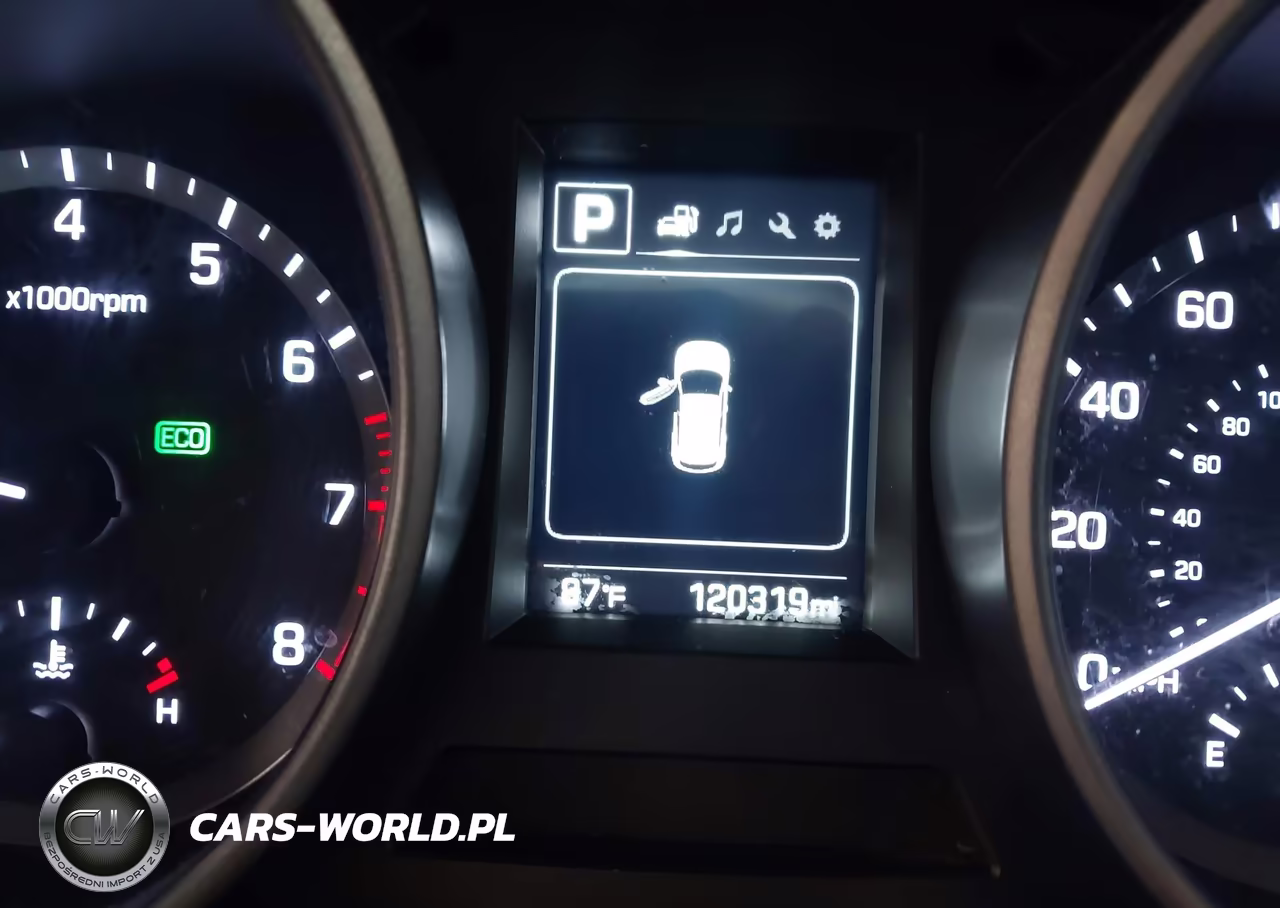 2018 Hyundai Santa Fe Sport 2.4L VIN:5NMZU3LB8JH089084 - 16