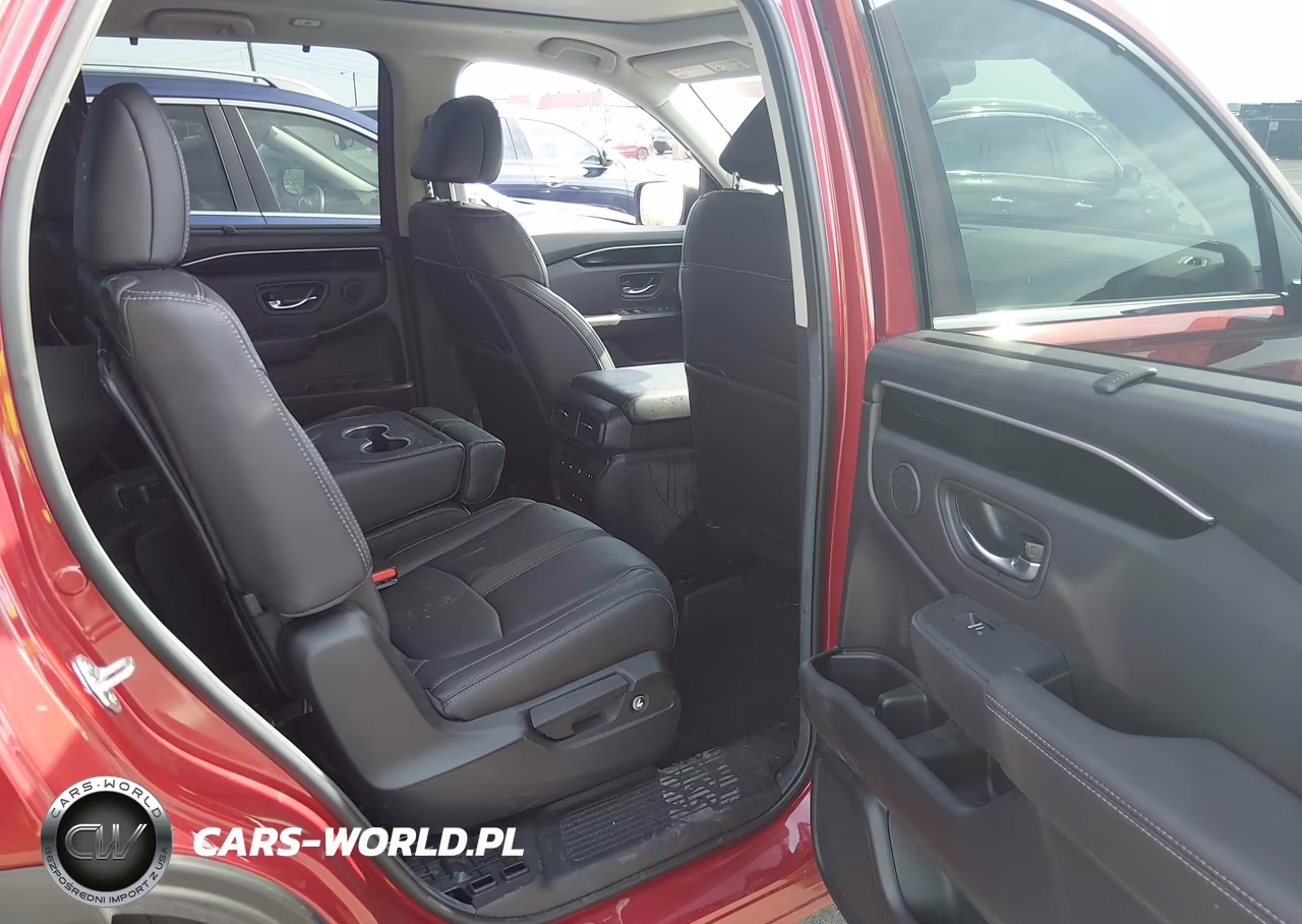 2025 Honda Pilot Touring VIN:5FNYG2H75SB011639 - 8