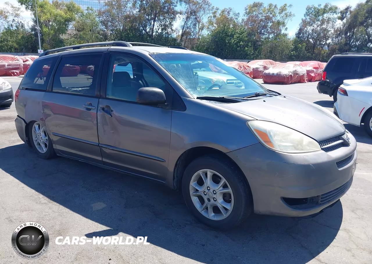2005 Toyota Sienna Le