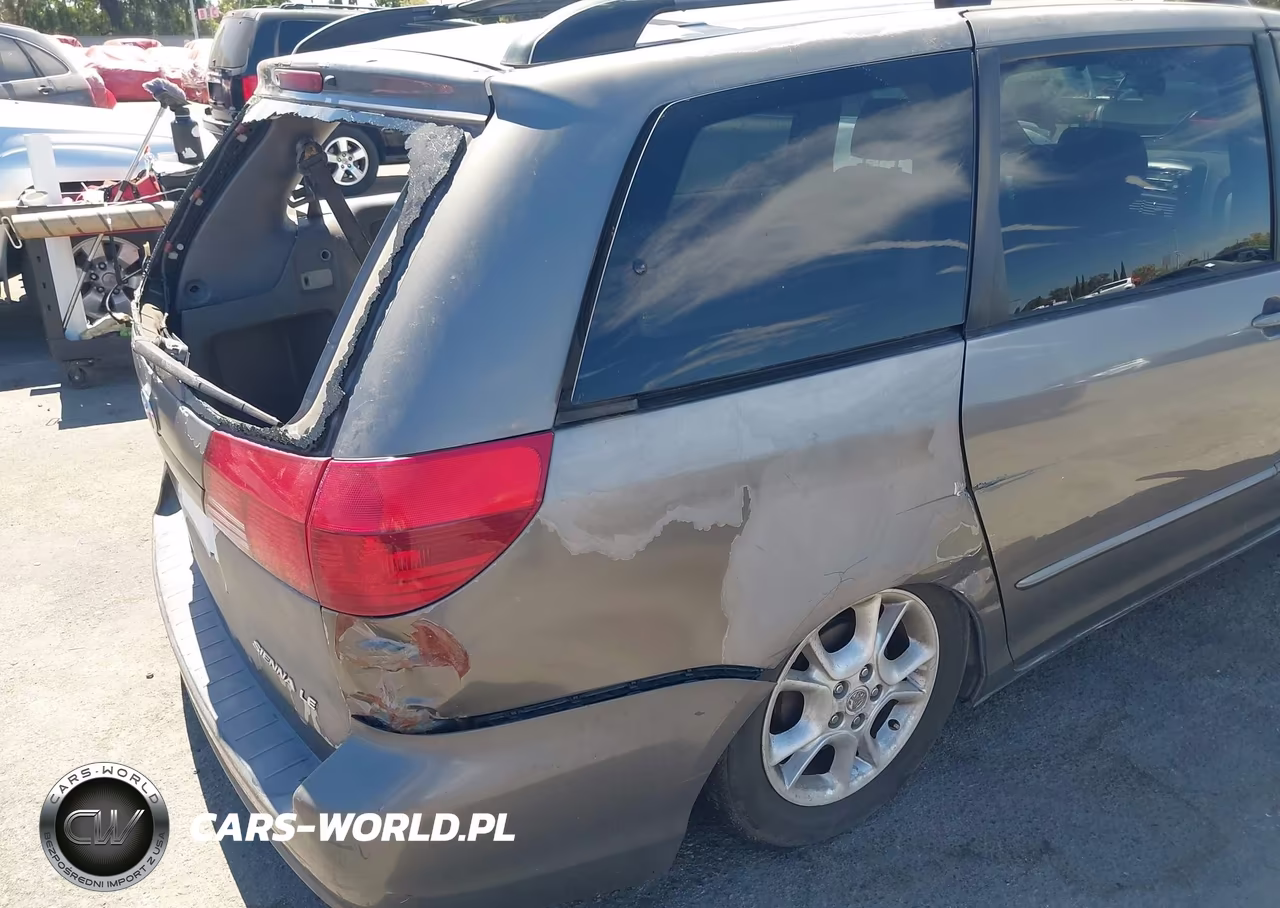 2005 Toyota Sienna Le VIN:5TDZA23C15S257128 - 13
