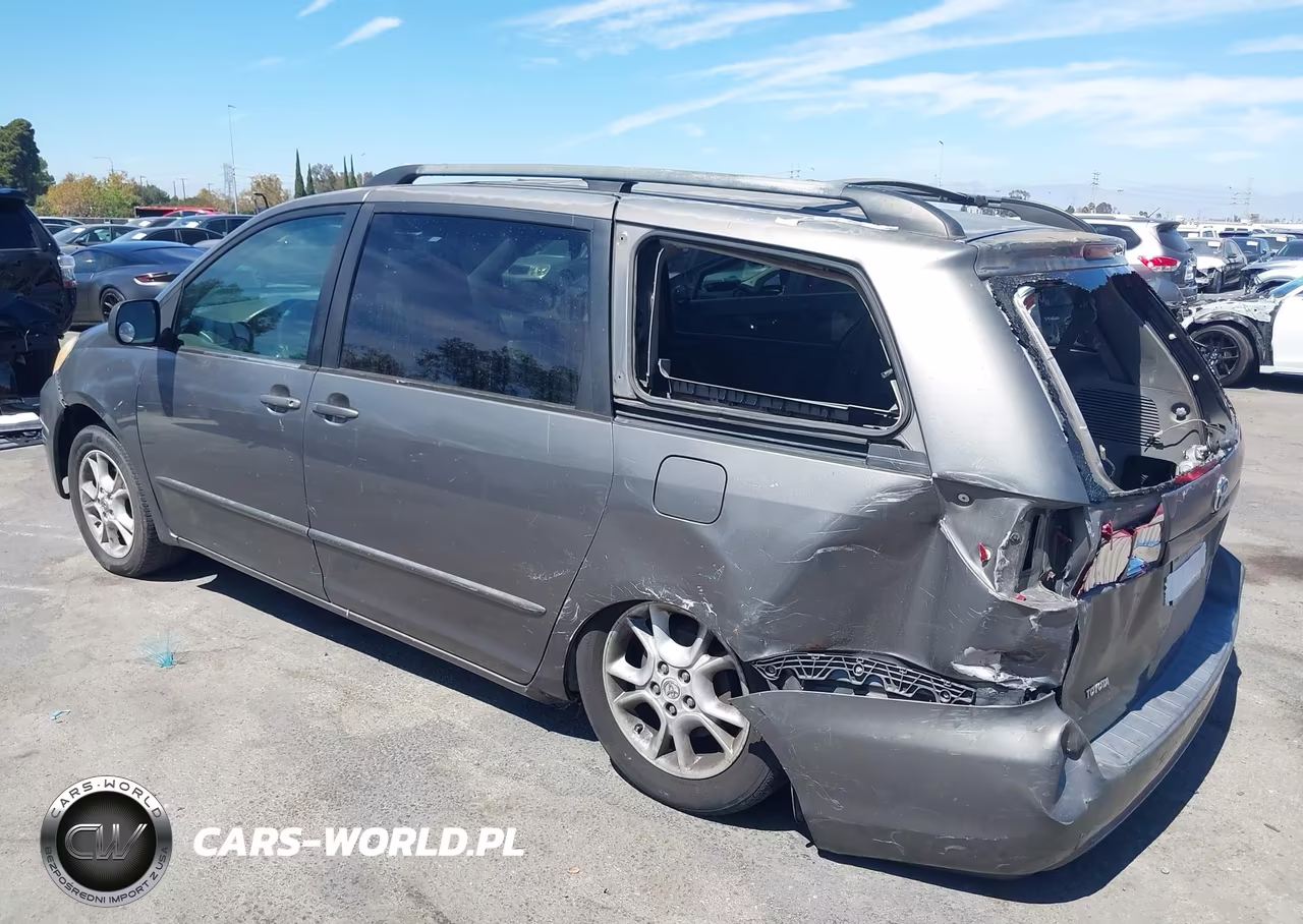 2005 Toyota Sienna Le VIN:5TDZA23C15S257128 - 3