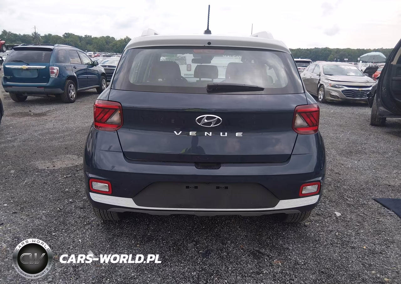 2026 Hyundai Venue Sel W-Two-Tone Roof VIN:KMHRC8A36TU466420 - 17