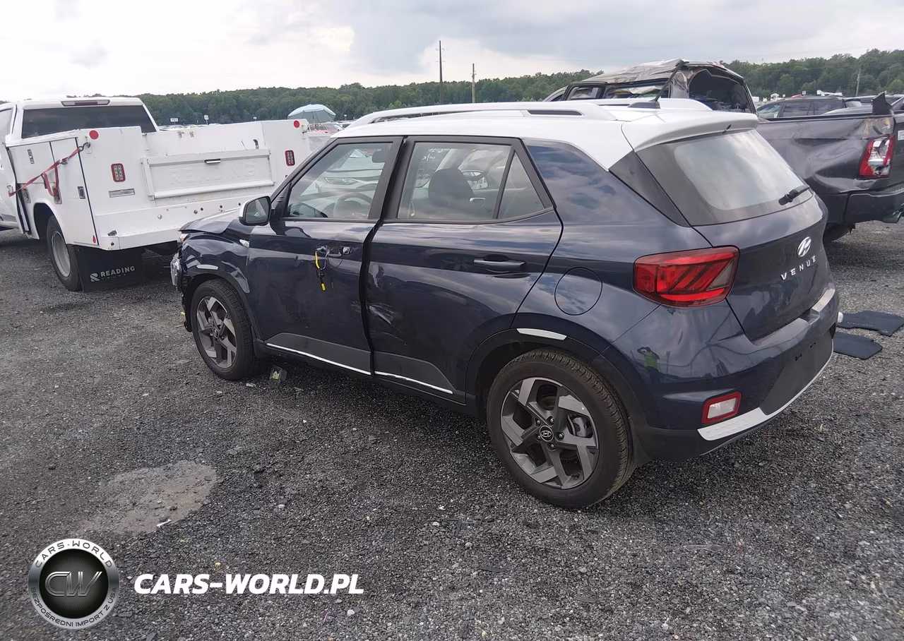 2026 Hyundai Venue Sel W-Two-Tone Roof VIN:KMHRC8A36TU466420 - 3