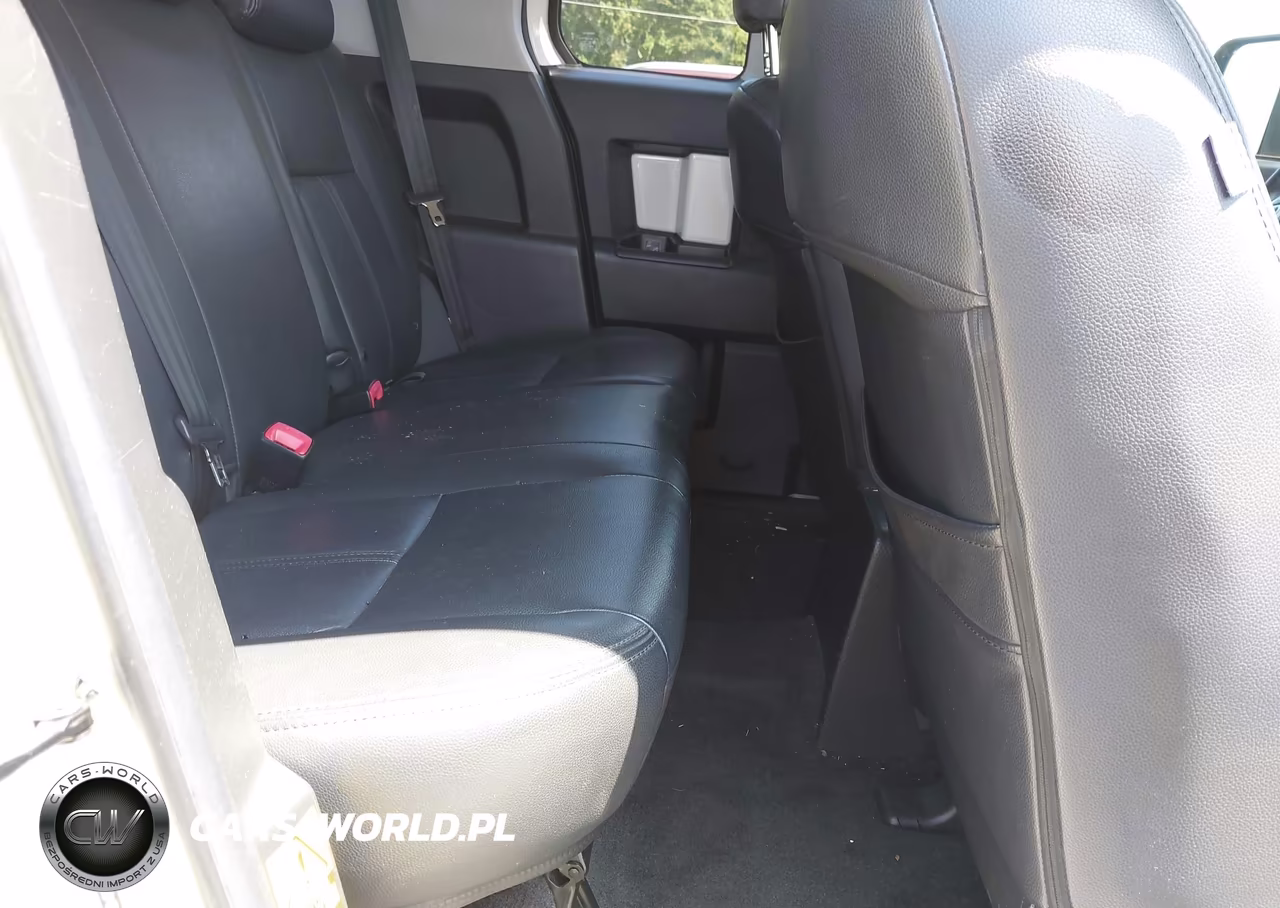 2010 Toyota Fj Cruiser VIN:JTEBU4BF4AK089787 - 8