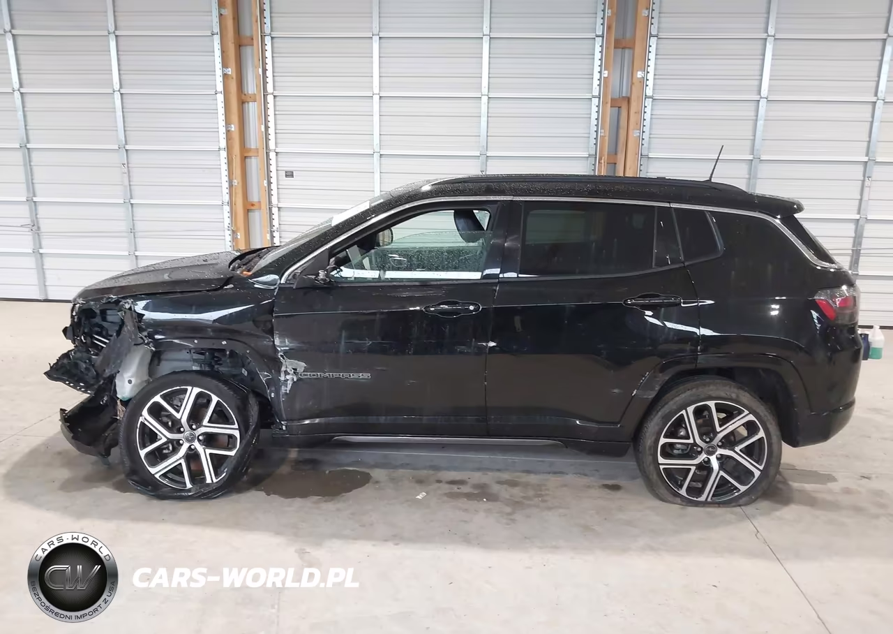 2025 Jeep Compass Limited 4X4 VIN:3C4NJDCNXST518978 - 14