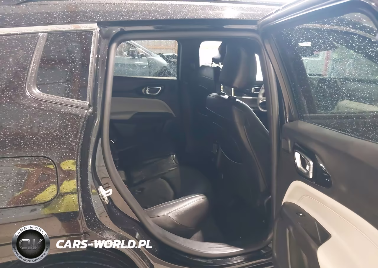 2025 Jeep Compass Limited 4X4 VIN:3C4NJDCNXST518978 - 8