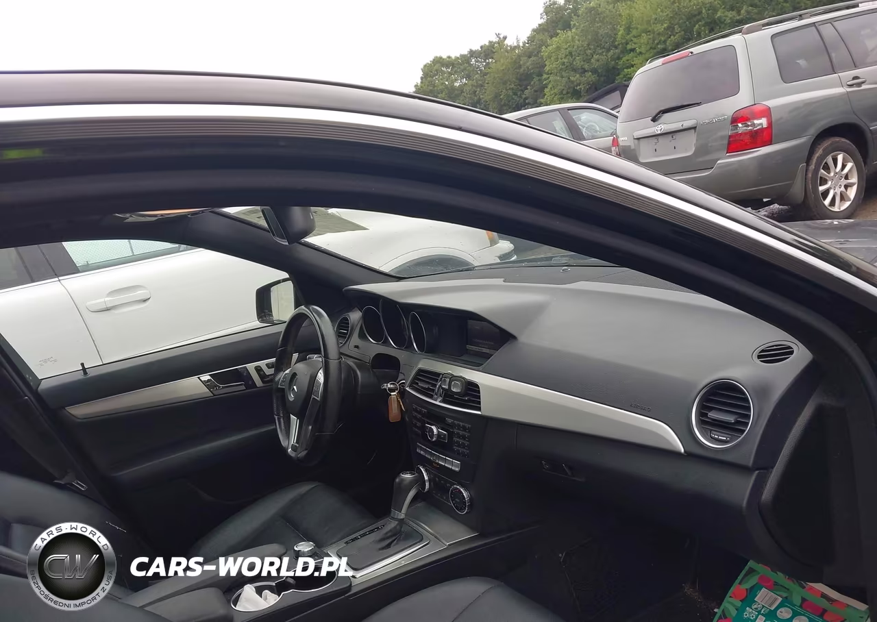 2013 Mercedes-Benz C 300 Sport 4Matic VIN:WDDGF8AB4DG130054 - 5