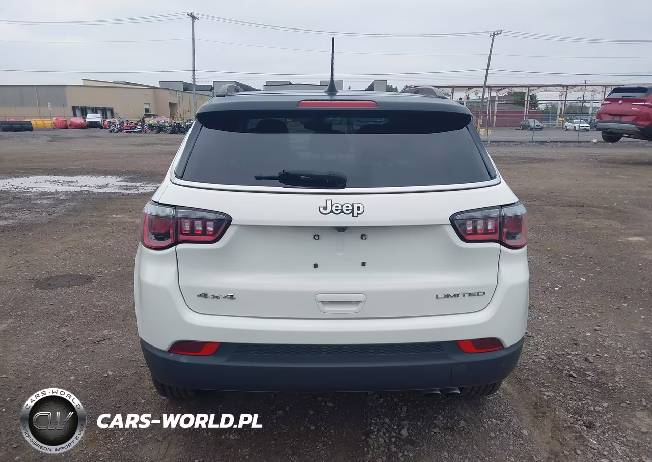 2018 Jeep Compass Limited 4X4 VIN:3C4NJDCB2JT397920 - 17
