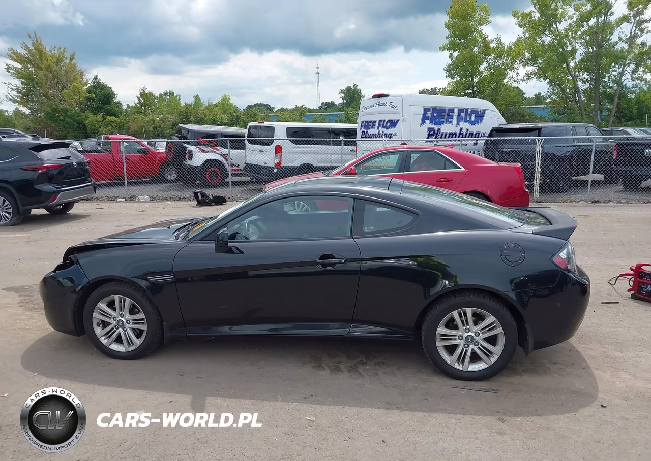 2008 Hyundai Tiburon Gs VIN:KMHHM66D28U282890 - 14