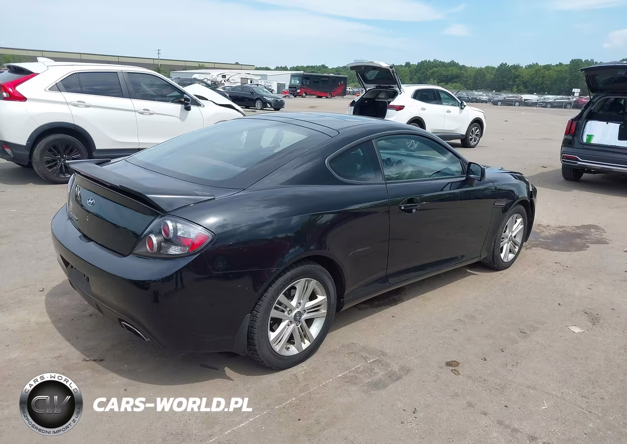 2008 Hyundai Tiburon Gs VIN:KMHHM66D28U282890 - 4