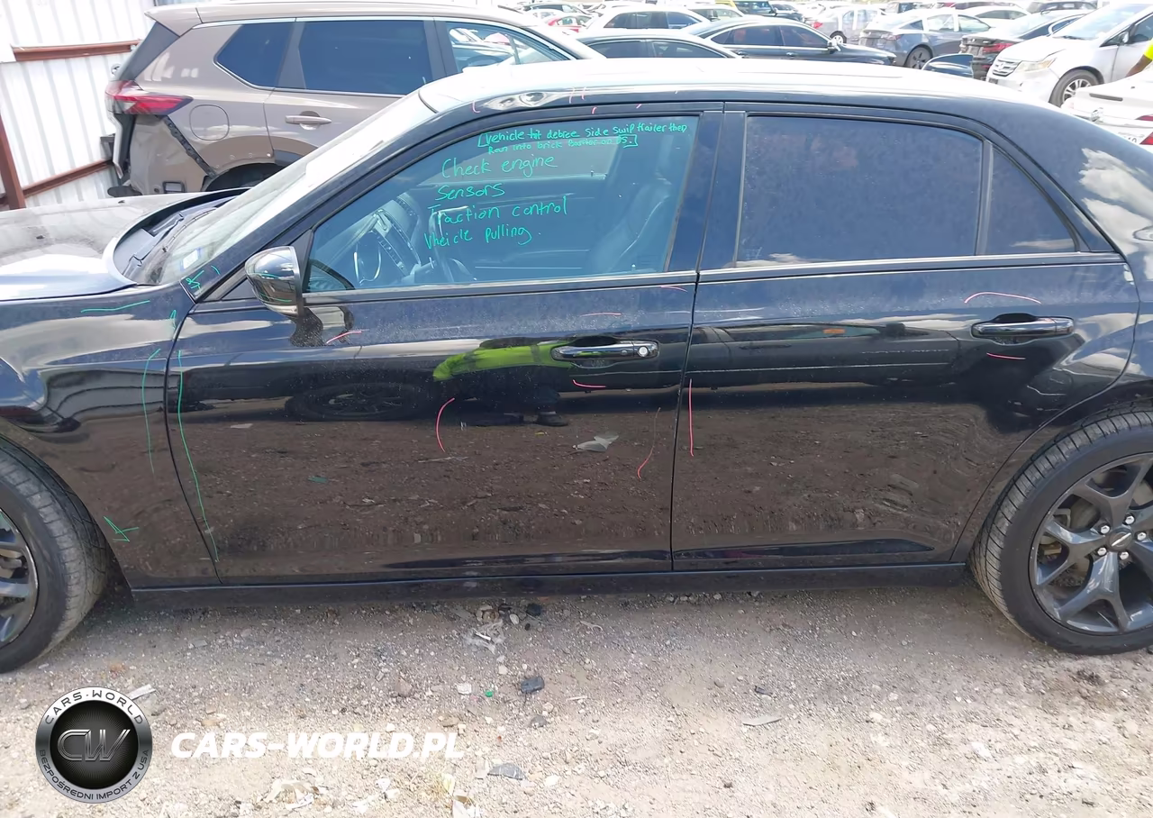 2021 Chrysler 300 300S VIN:2C3CCABG1MH585553 - 15
