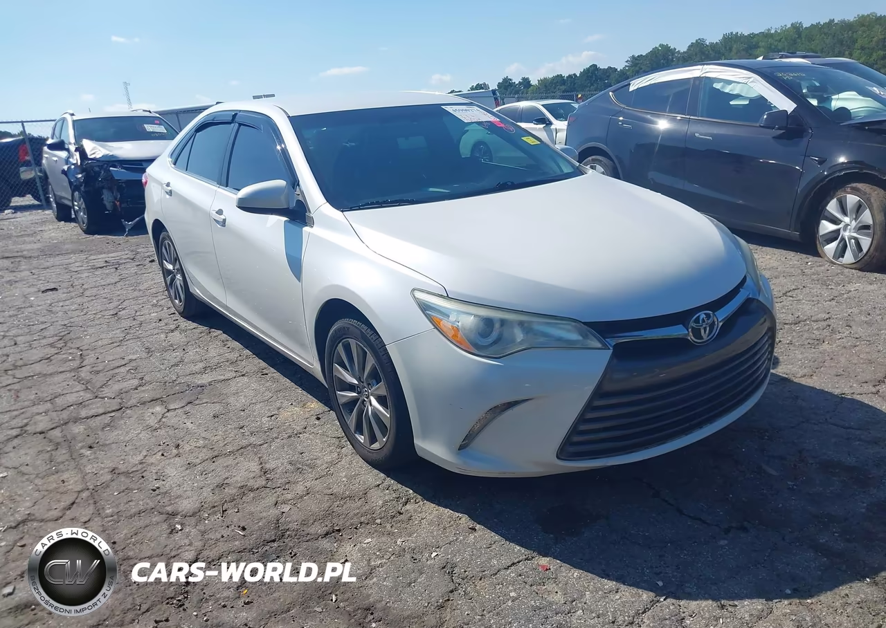 2015 Toyota Camry Xle VIN:4T1BF1FK9FU475049 - 1