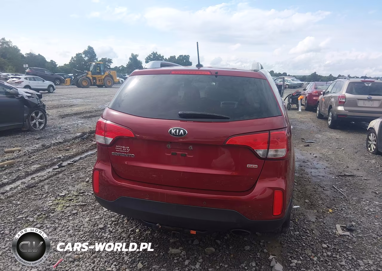 2015 Kia Sorento Lx VIN:5XYKTDA62FG640711 - 16