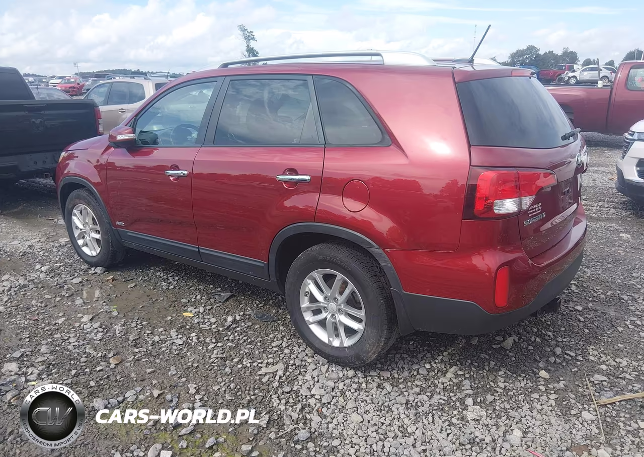 2015 Kia Sorento Lx VIN:5XYKTDA62FG640711 - 3