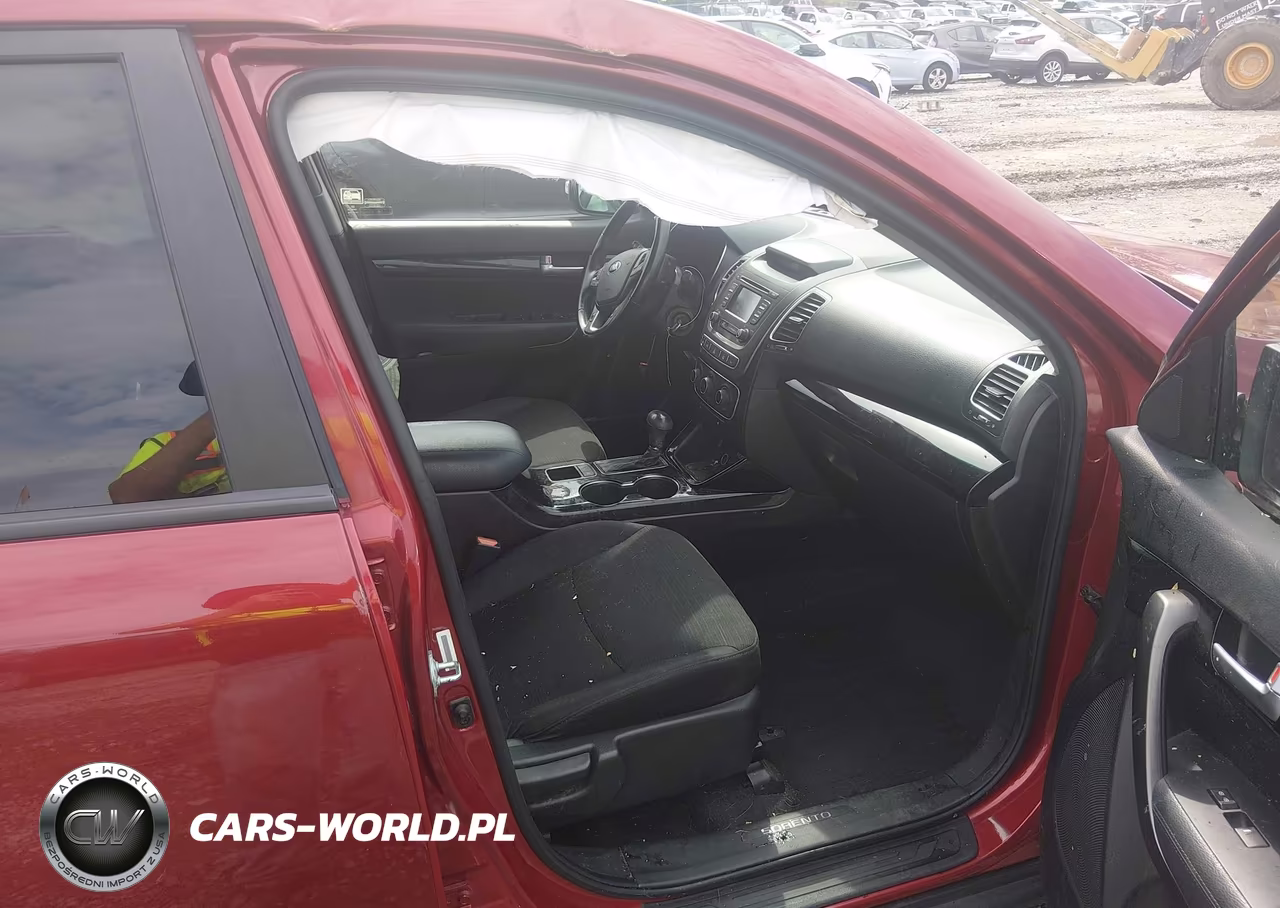 2015 Kia Sorento Lx VIN:5XYKTDA62FG640711 - 5