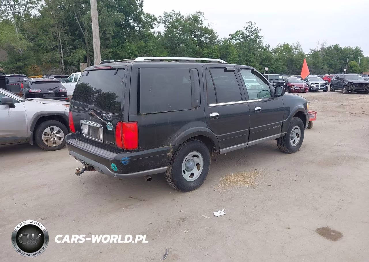 2001 Lincoln Navigator VIN:5LMFU28R61LJ15661 - 4
