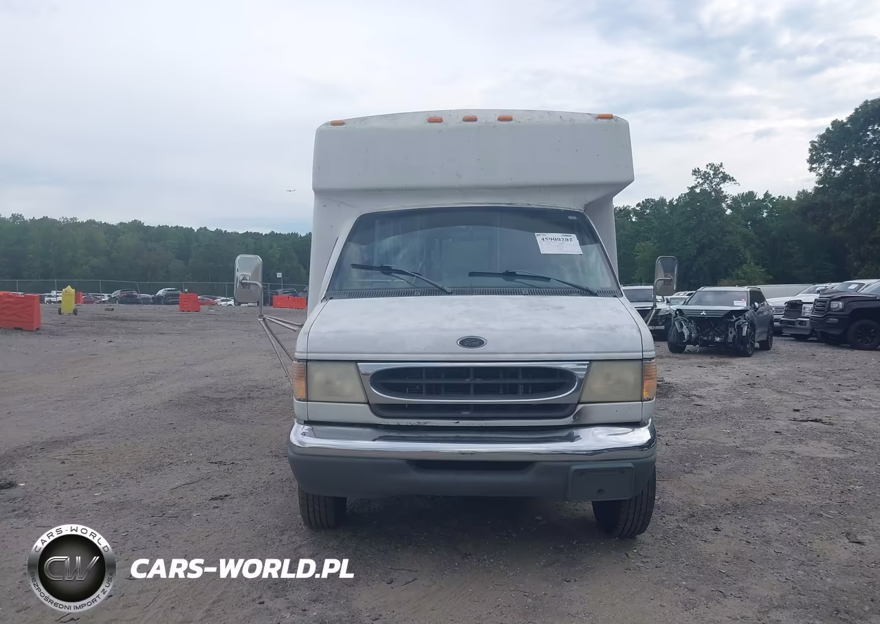 2001 Ford E-350 Cutaway Standard VIN:1FDWE35S01HA12011 - 12