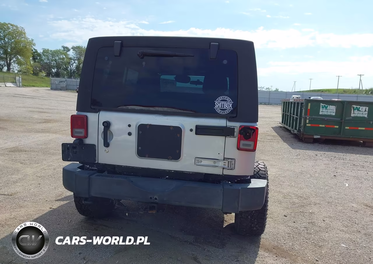 2011 Jeep Wrangler Unlimited Sport VIN:1J4BA3H17BL552837 - 17