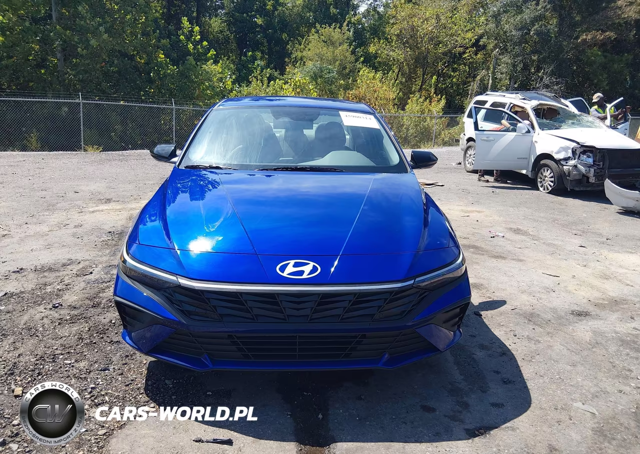 2026 Hyundai Elantra Sel Sport VIN:KMHLM4DG5TU100037 - 12