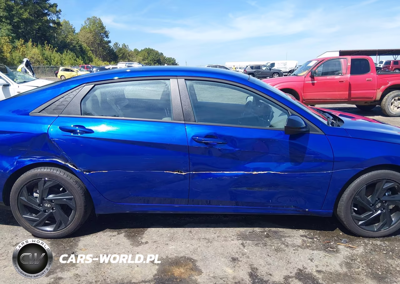 2026 Hyundai Elantra Sel Sport VIN:KMHLM4DG5TU100037 - 13