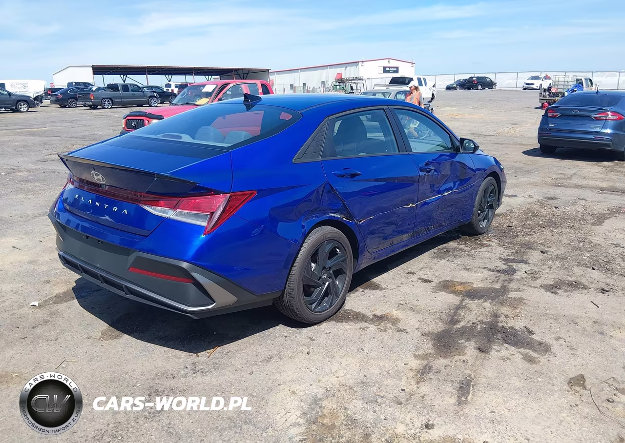 2026 Hyundai Elantra Sel Sport VIN:KMHLM4DG5TU100037 - 4