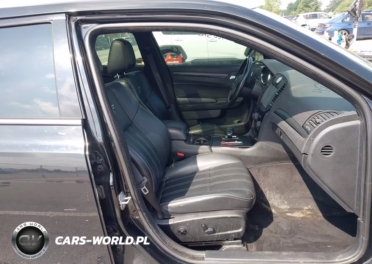 2014 Chrysler 300 VIN:2C3CCAGG6EH353072 - 5