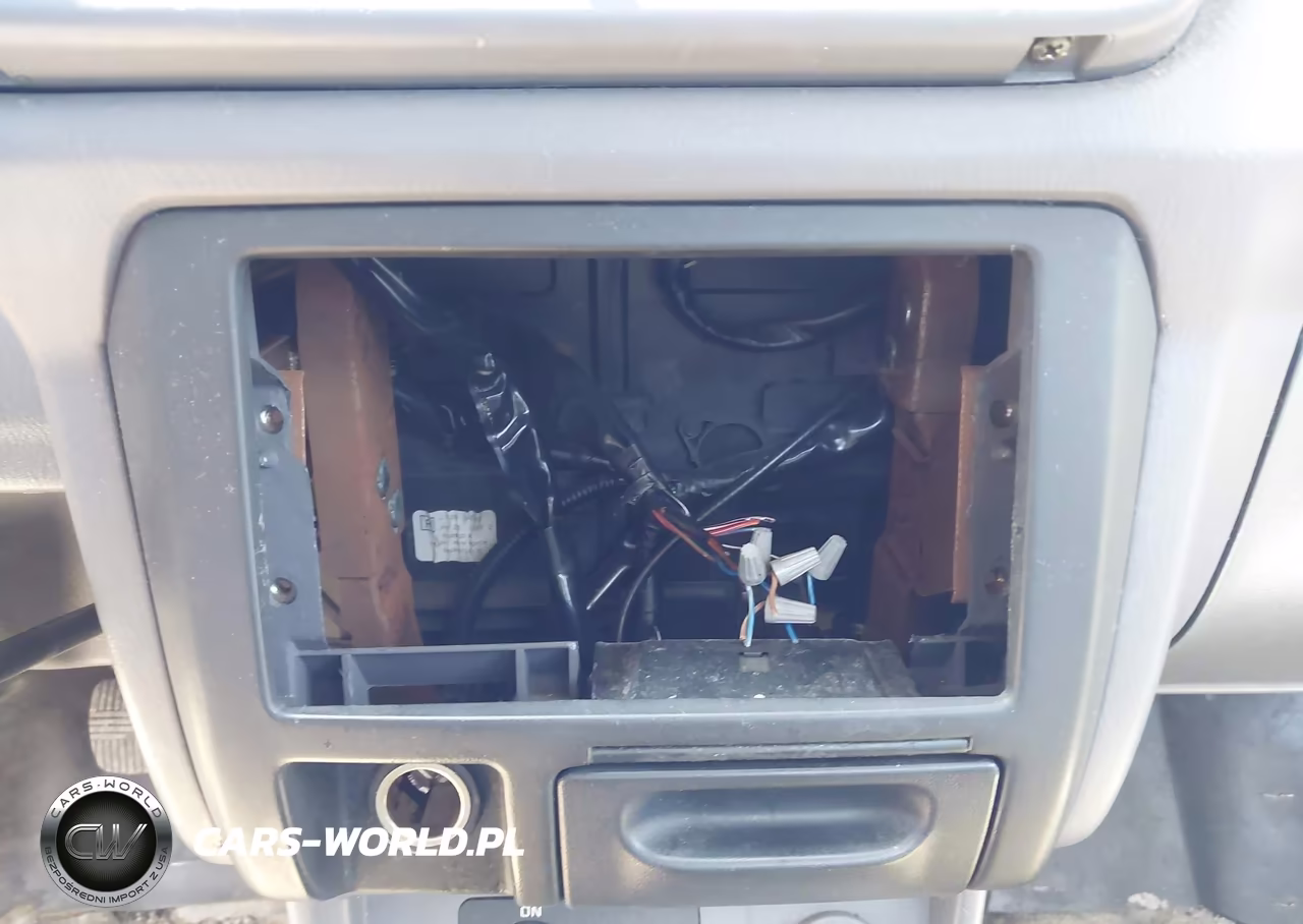 1998 Nissan Frontier Standard-Xe VIN:1N6DD21S8WC339241 - 15