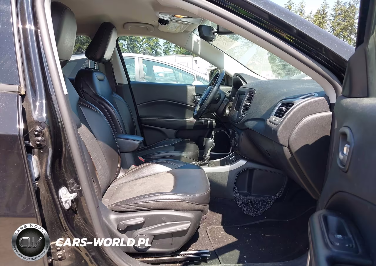 2019 Jeep Compass Latitude Fwd VIN:3C4NJCBB9KT699055 - 5