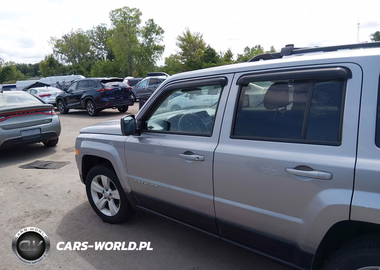 2016 Jeep Patriot Latitude VIN:1C4NJRFB9GD697509 - 14