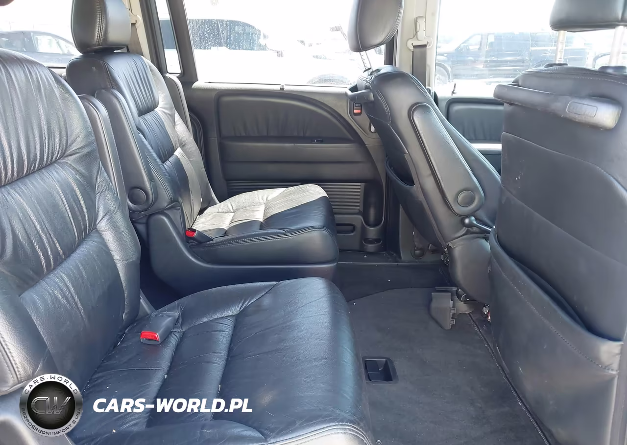 2010 Honda Odyssey Touring VIN:5FNRL3H98AB104614 - 8