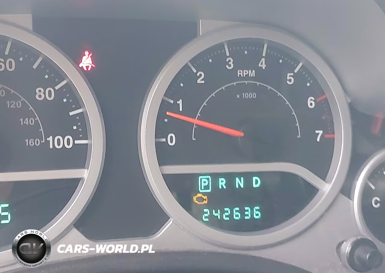 2007 Jeep Wrangler Unlimited Rubicon VIN:1J4GA69137L133154 - 15