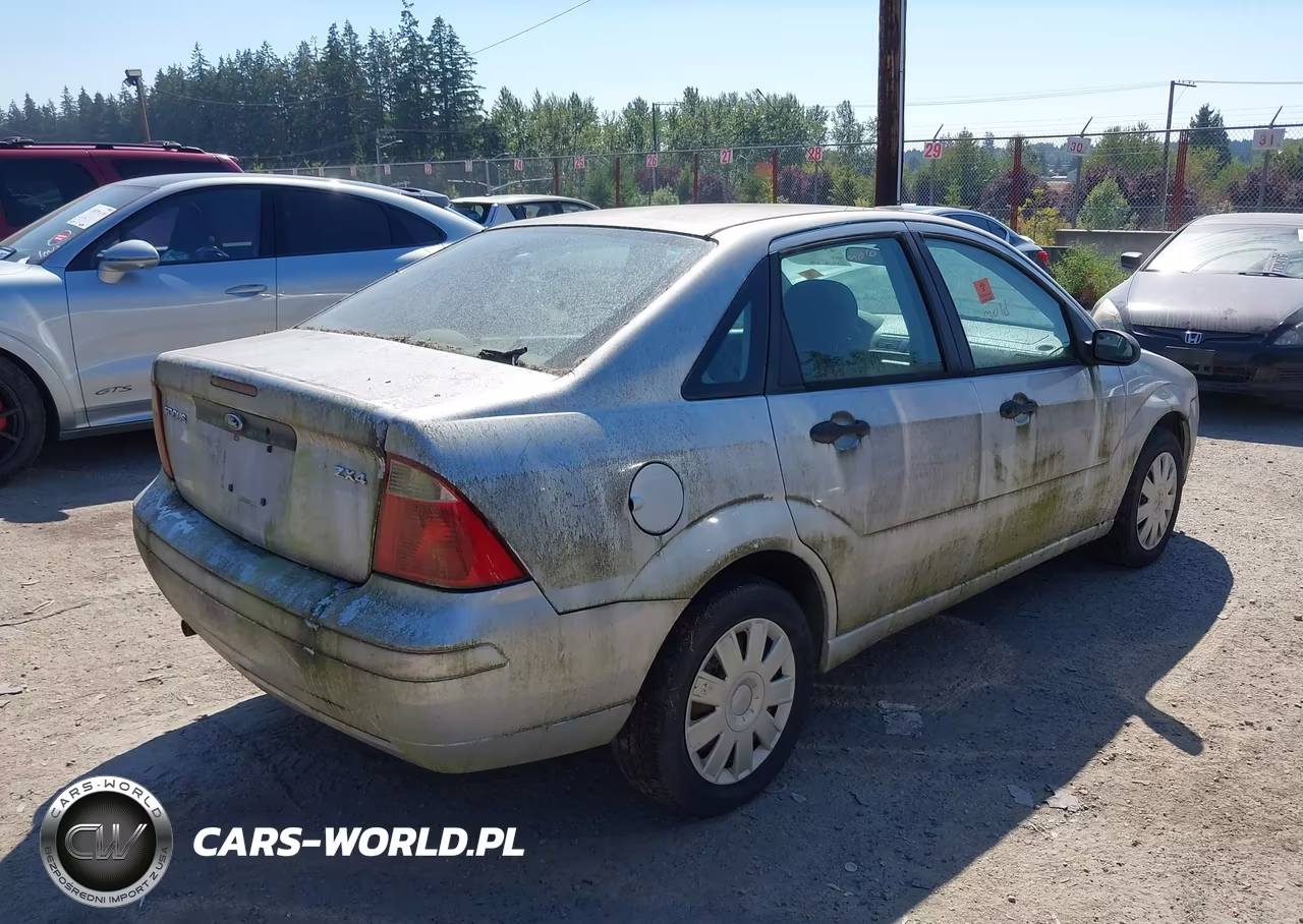 2005 Ford Focus Zx4 VIN:1FAFP34N35W279547 - 4