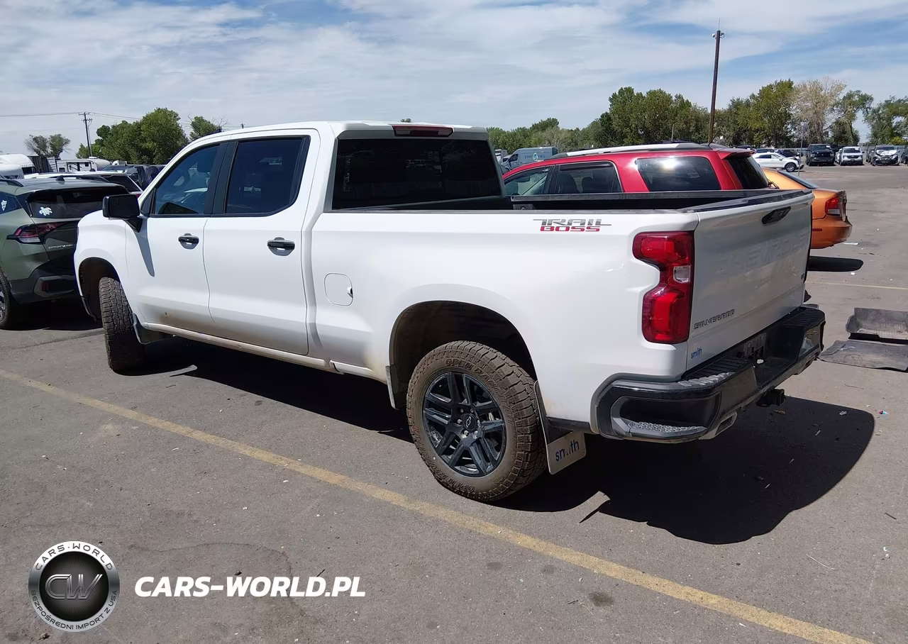 2025 Chevrolet Silverado 1500 4Wd Standard Bed Lt Trail Boss VIN:3GCUKFE86SG142932 - 3