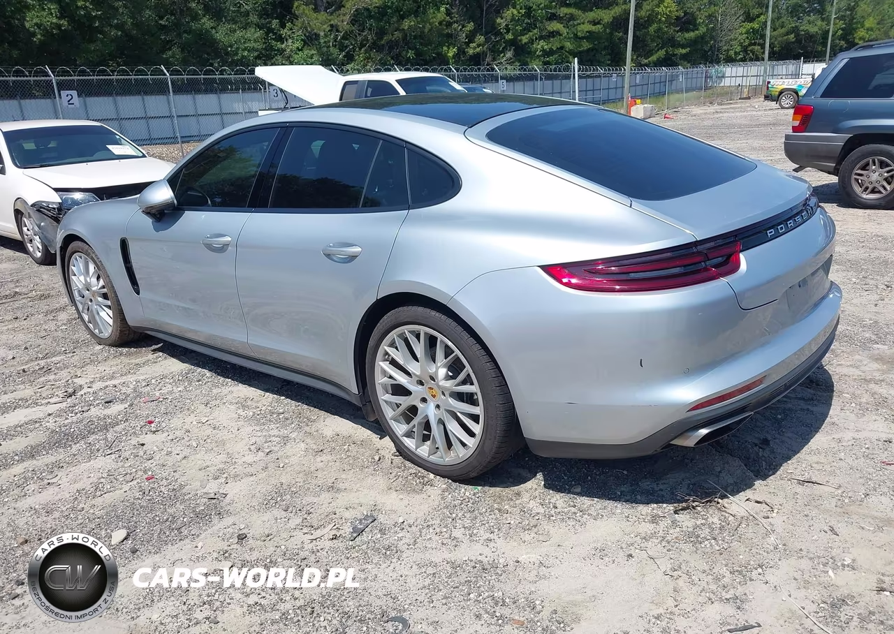 2017 Porsche Panamera 4 VIN:WP0AA2A75HL100999 - 3