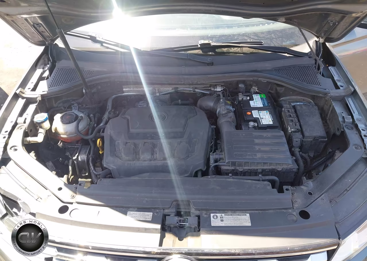 2018 Volkswagen Tiguan 2.0T S VIN:3VV1B7AX3JM032038 - 10