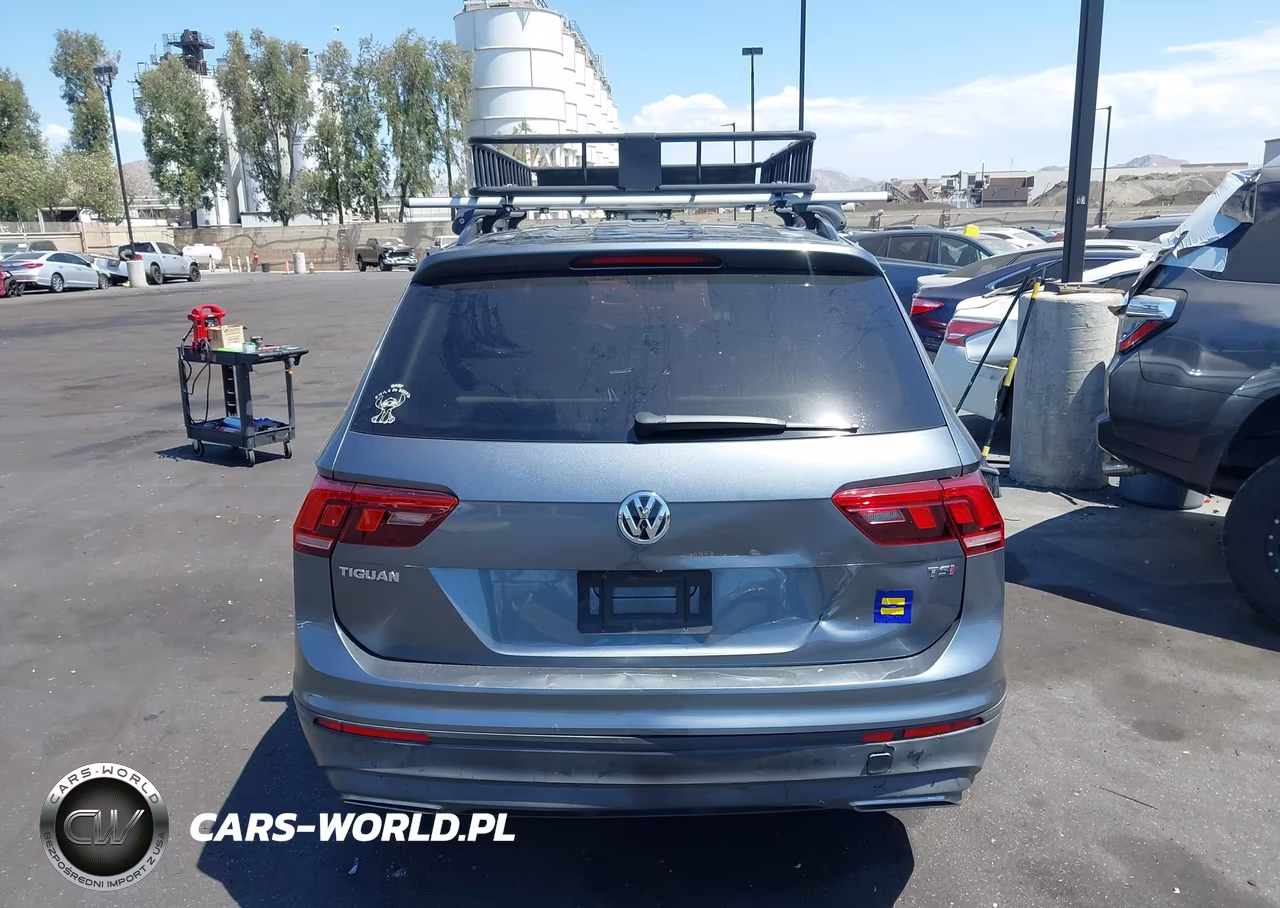 2018 Volkswagen Tiguan 2.0T S VIN:3VV1B7AX3JM032038 - 16