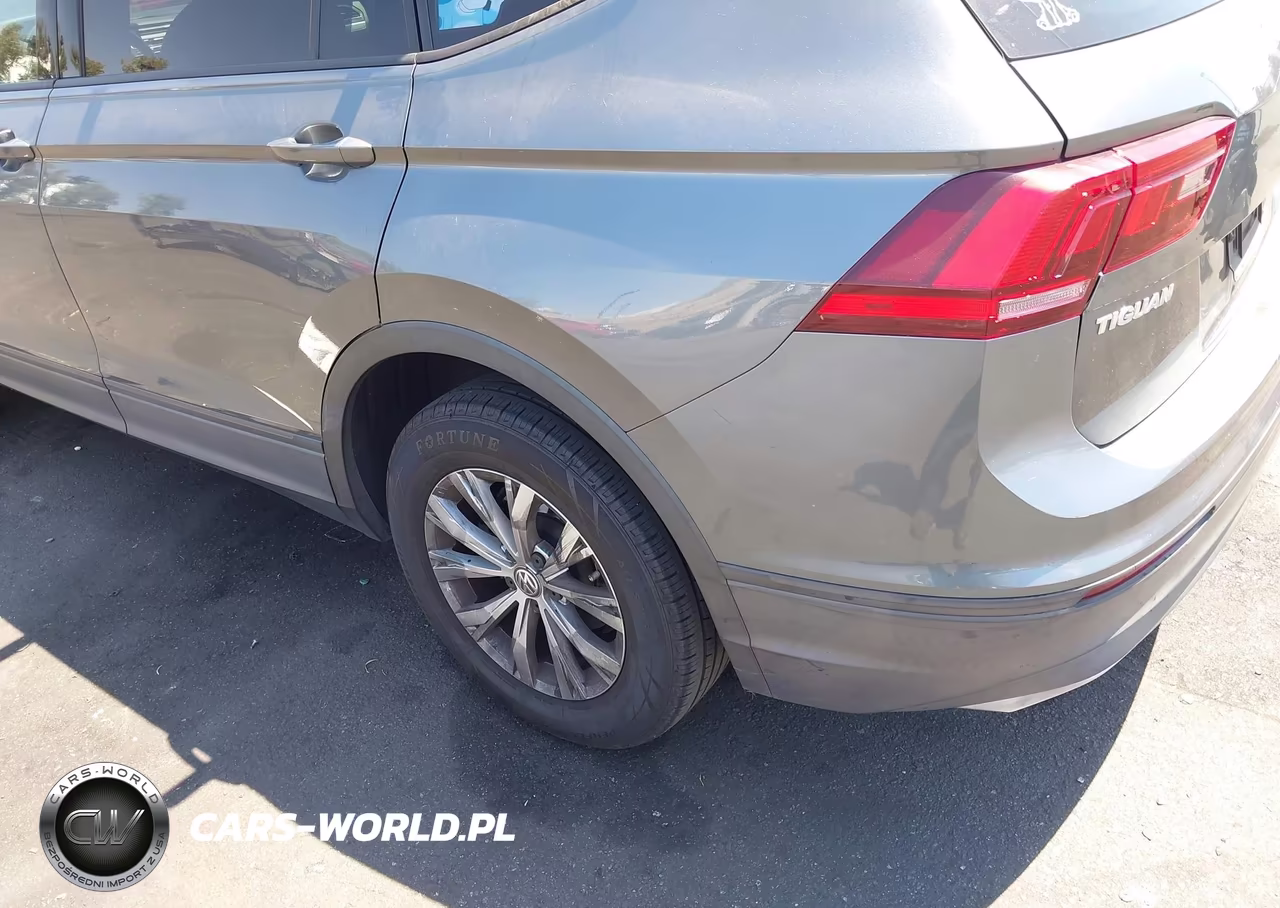 2018 Volkswagen Tiguan 2.0T S VIN:3VV1B7AX3JM032038 - 18