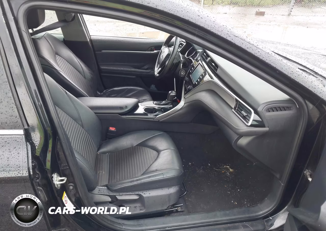 2018 Toyota Camry Se VIN:4T1B11HKXJU585256 - 5