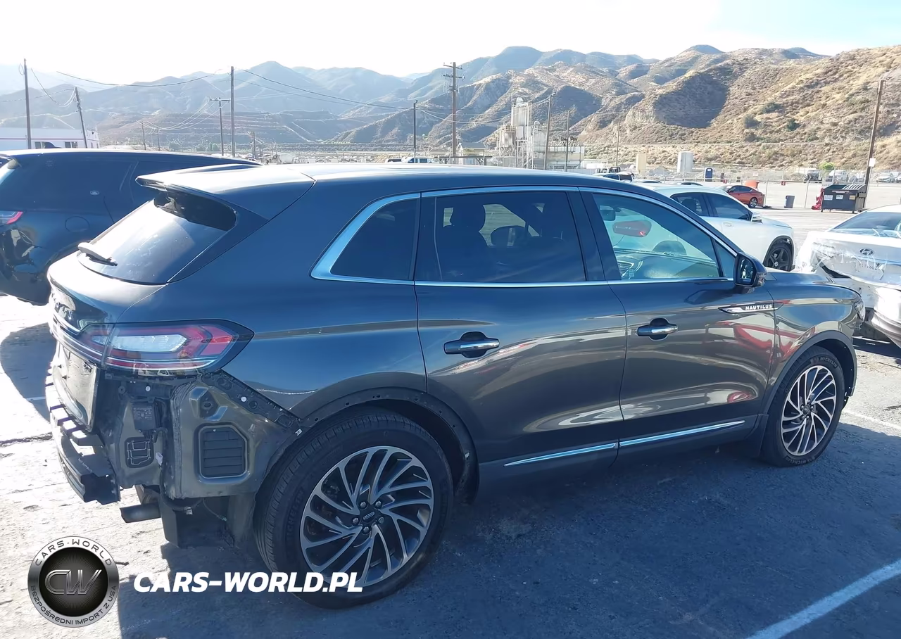 2019 Lincoln Nautilus Reserve VIN:2LMPJ6LP7KBL51304 - 14