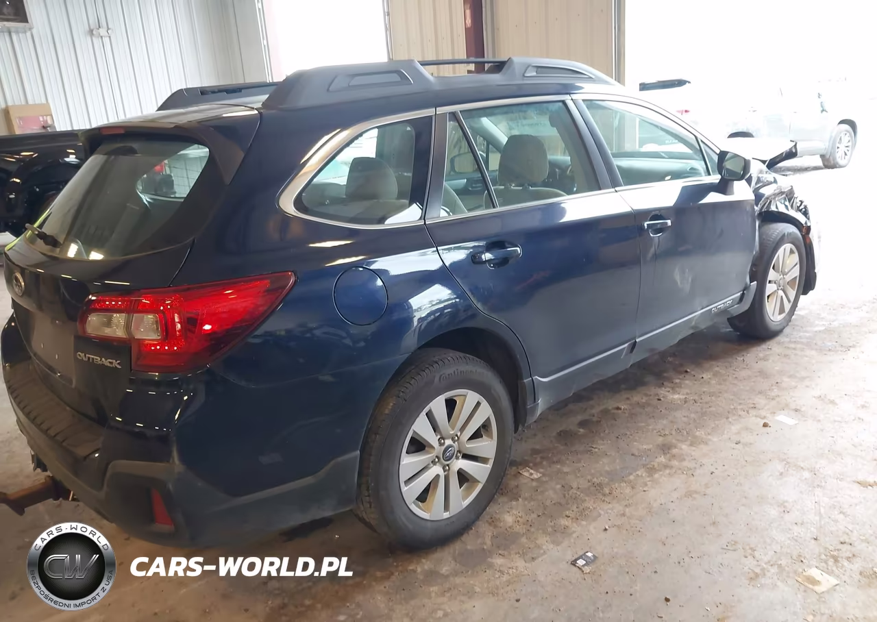 2018 Subaru Outback 2.5I VIN:4S4BSAAC2J3316223 - 4