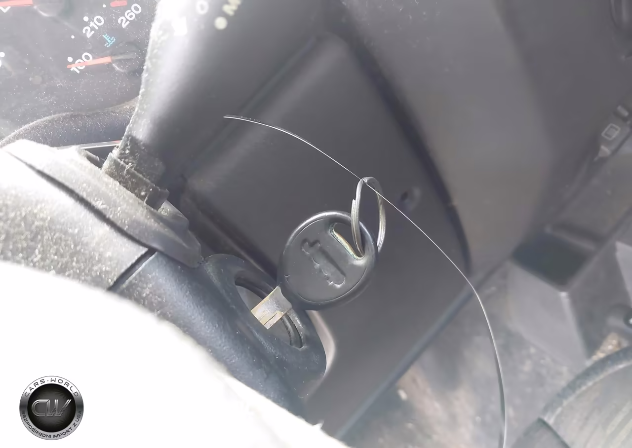 2005 Jeep Wrangler Sport VIN:1J4FA49S95P388230 - 11