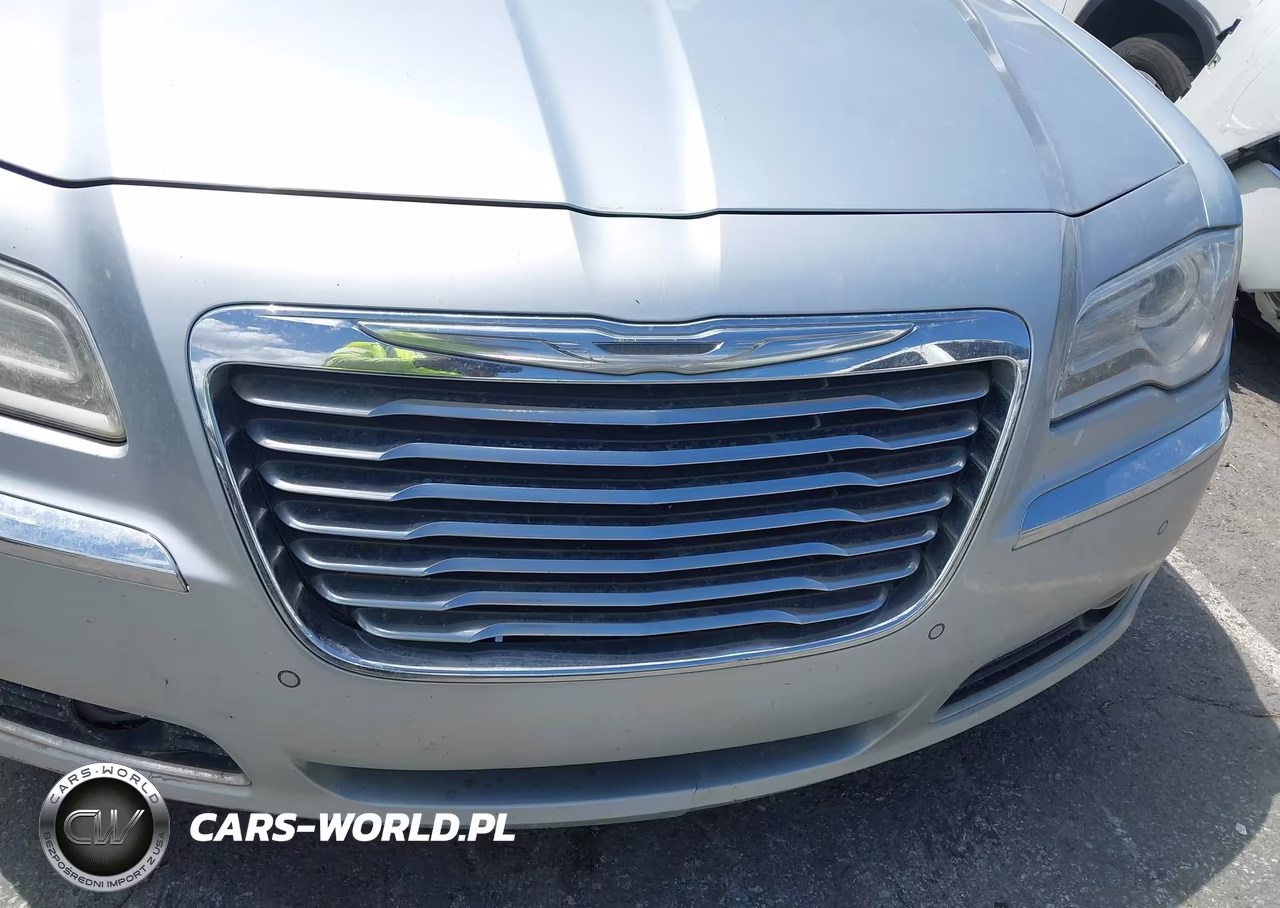 2013 Chrysler 300C VIN:2C3CCAEG2DH685317 - 6