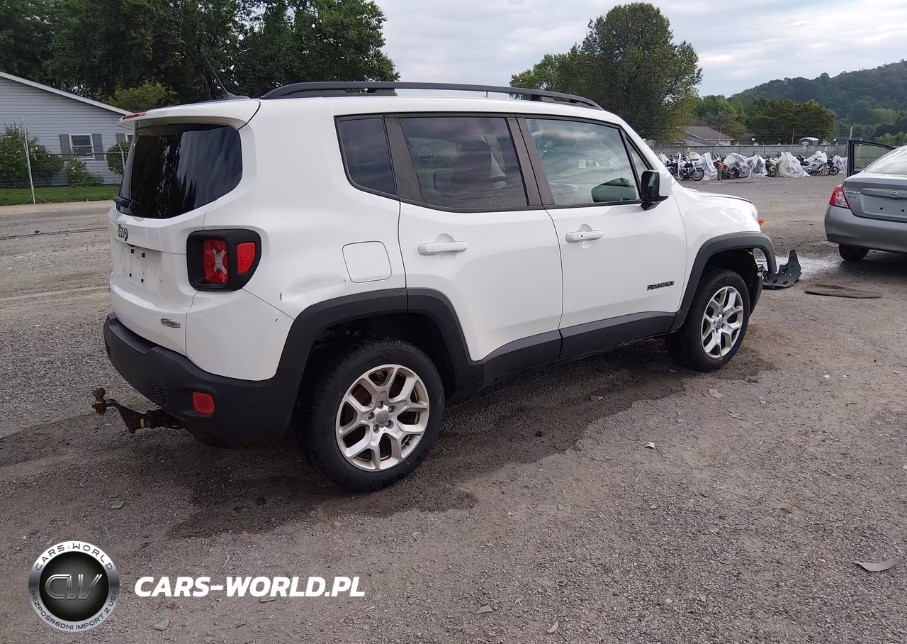2016 Jeep Renegade Latitude VIN:ZACCJBBT7GPE18704 - 4