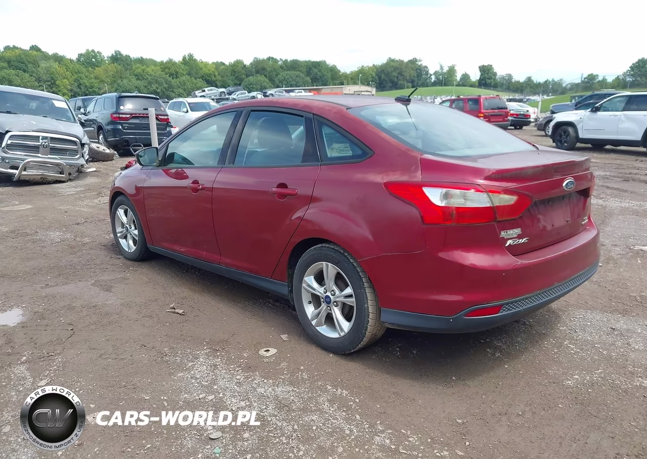 2014 Ford Focus Se VIN:1FADP3F23EL286266 - 3