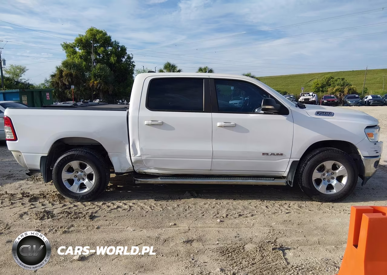 2021 Ram 1500 Big Horn 4X4 5'7 Box VIN:1C6RRFFG7MN744358 - 14