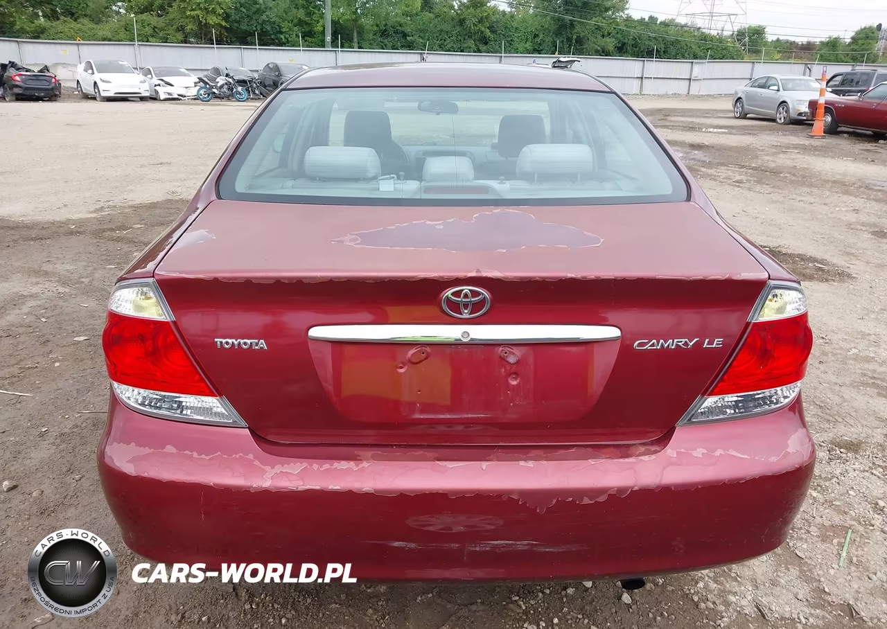 2006 Toyota Camry Le VIN:4T1BE32K06U143974 - 17