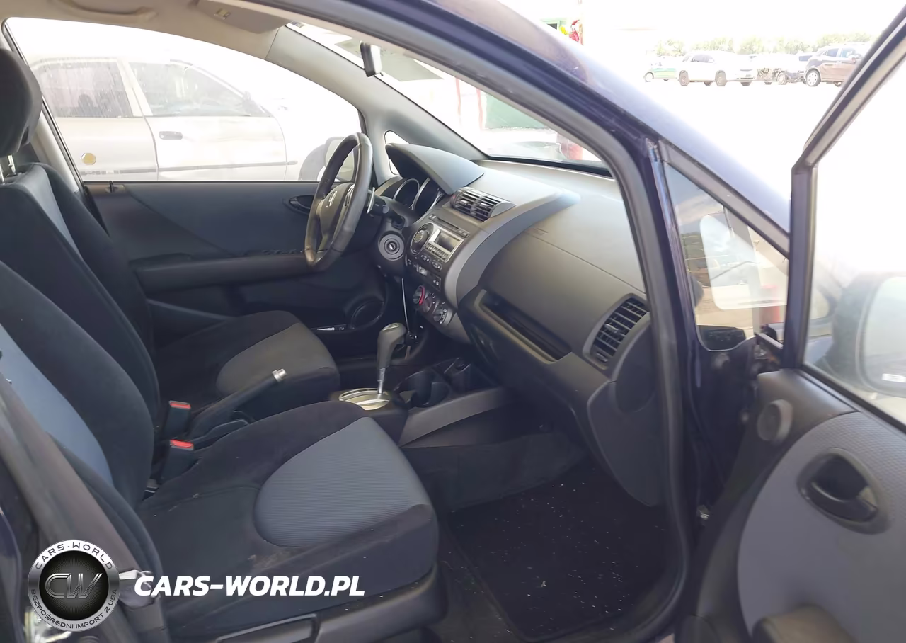 2008 Honda Fit Sport VIN:JHMGD38618S048425 - 5