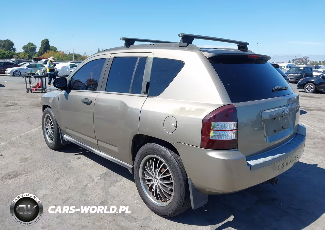 2007 Jeep Compass Sport VIN:1J8FT47W47D118728 - 3